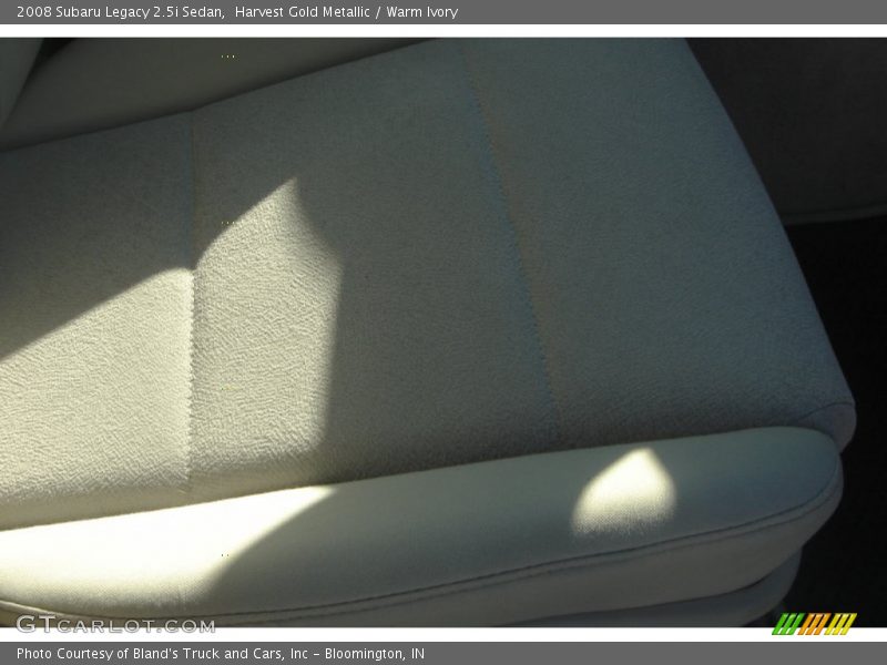 Harvest Gold Metallic / Warm Ivory 2008 Subaru Legacy 2.5i Sedan