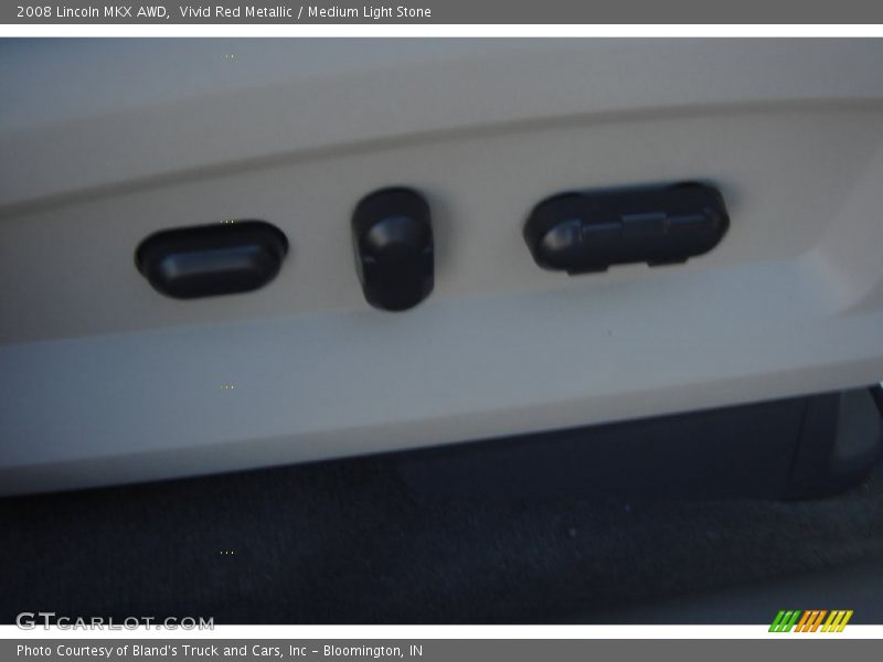 Vivid Red Metallic / Medium Light Stone 2008 Lincoln MKX AWD
