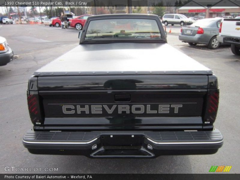 Black / Gray 1993 Chevrolet S10 Regular Cab