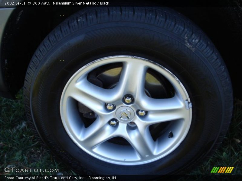 Millennium Silver Metallic / Black 2002 Lexus RX 300 AWD