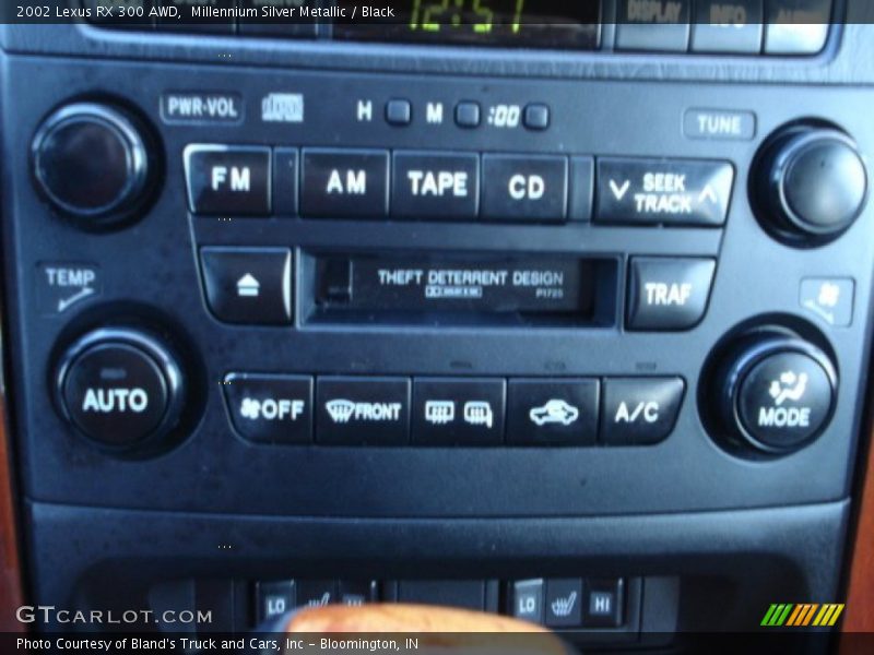 Millennium Silver Metallic / Black 2002 Lexus RX 300 AWD