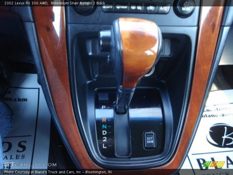 Millennium Silver Metallic / Black 2002 Lexus RX 300 AWD