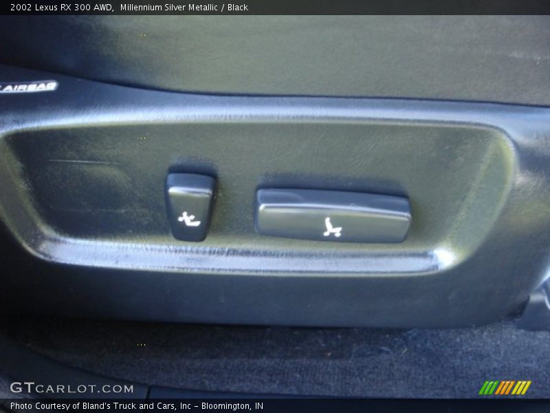 Millennium Silver Metallic / Black 2002 Lexus RX 300 AWD