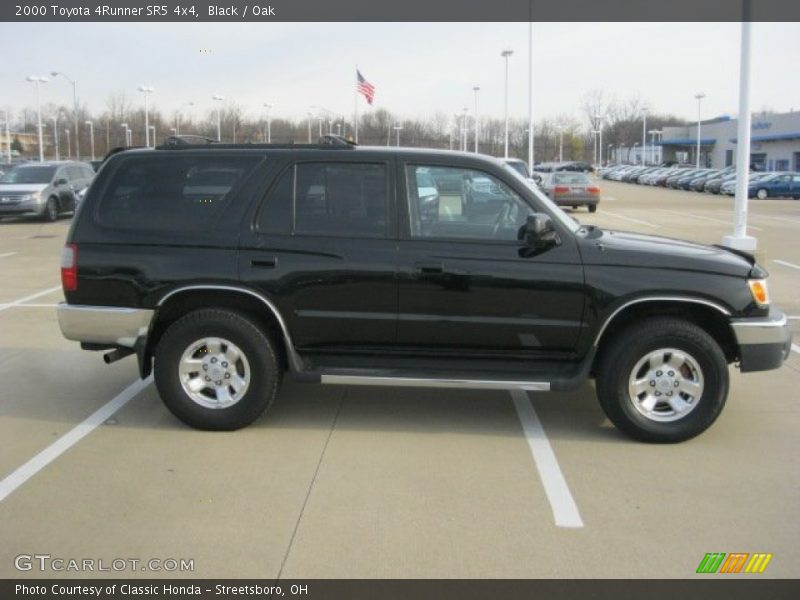 Black / Oak 2000 Toyota 4Runner SR5 4x4