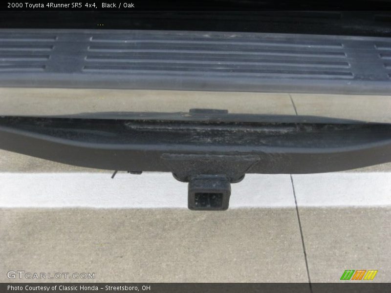 Black / Oak 2000 Toyota 4Runner SR5 4x4