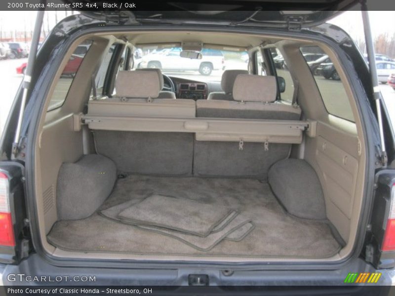 Black / Oak 2000 Toyota 4Runner SR5 4x4