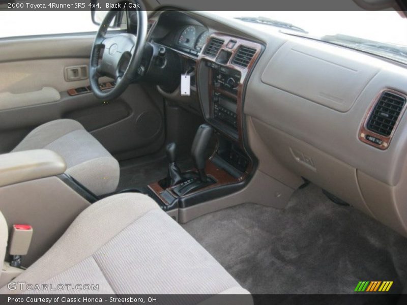 Black / Oak 2000 Toyota 4Runner SR5 4x4