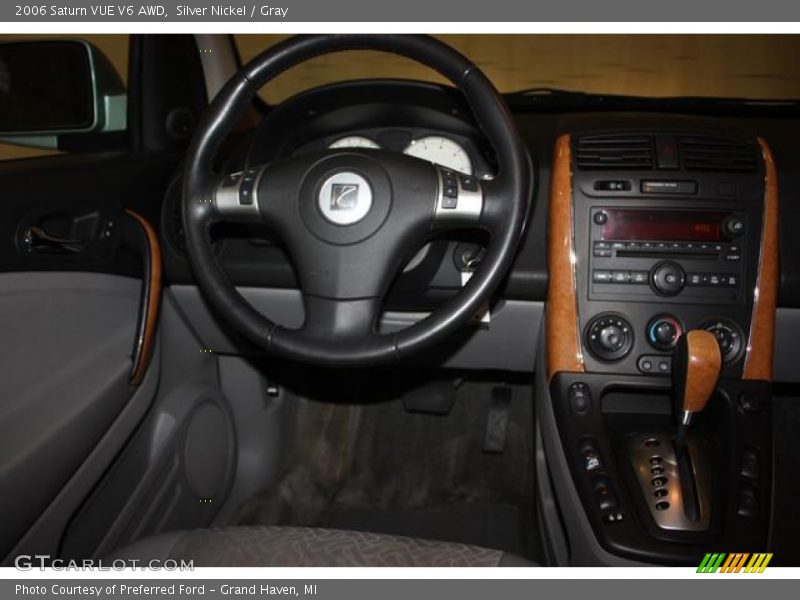 Silver Nickel / Gray 2006 Saturn VUE V6 AWD