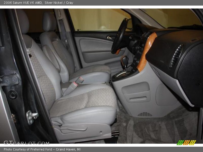 Silver Nickel / Gray 2006 Saturn VUE V6 AWD