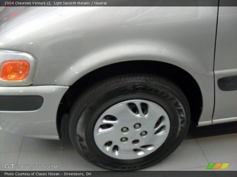  2004 Venture LS Wheel