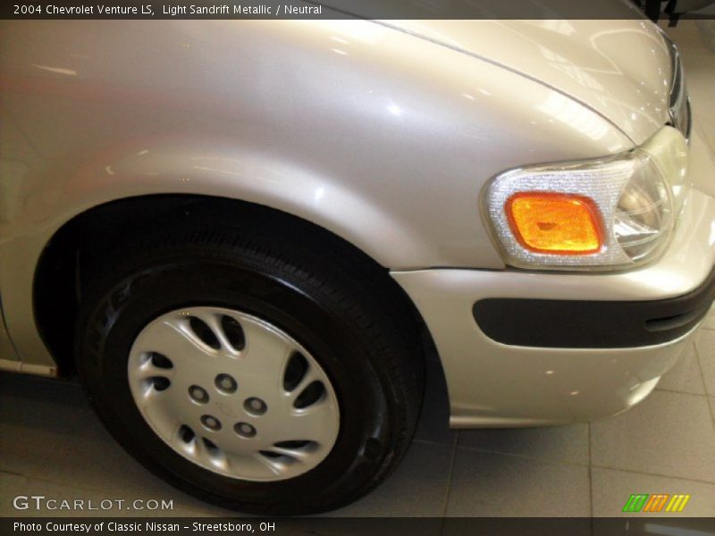 Light Sandrift Metallic / Neutral 2004 Chevrolet Venture LS