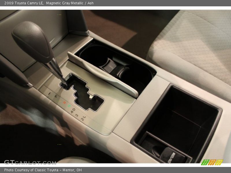 Magnetic Gray Metallic / Ash 2009 Toyota Camry LE