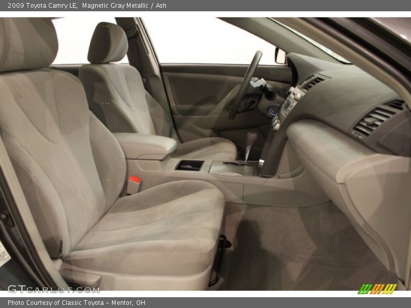 Magnetic Gray Metallic / Ash 2009 Toyota Camry LE