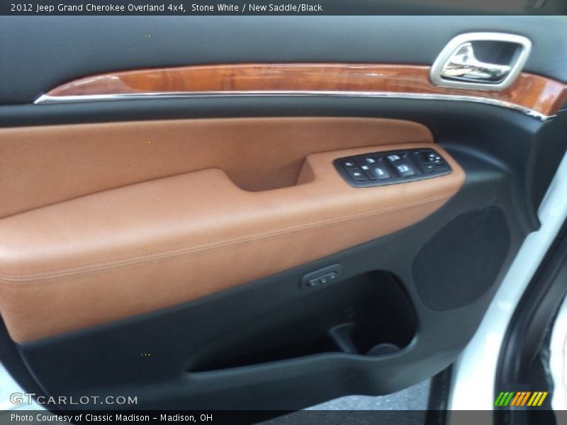 Stone White / New Saddle/Black 2012 Jeep Grand Cherokee Overland 4x4