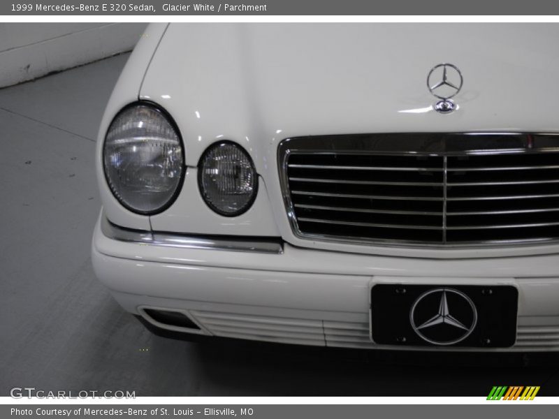 Glacier White / Parchment 1999 Mercedes-Benz E 320 Sedan