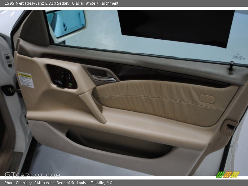 Glacier White / Parchment 1999 Mercedes-Benz E 320 Sedan
