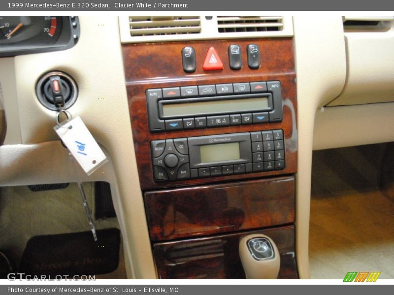 Glacier White / Parchment 1999 Mercedes-Benz E 320 Sedan
