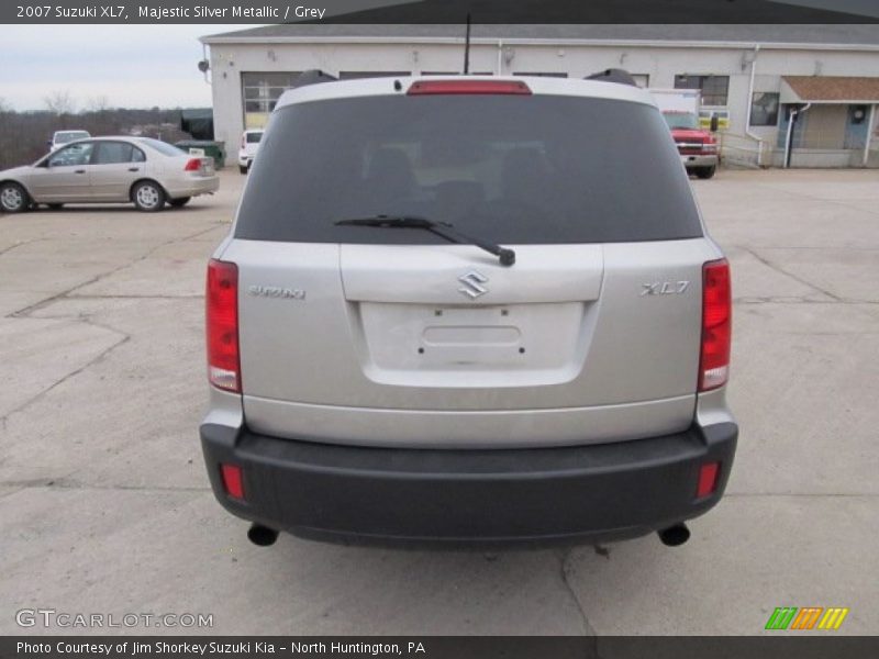 Majestic Silver Metallic / Grey 2007 Suzuki XL7