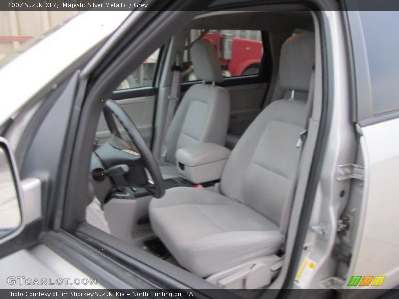Majestic Silver Metallic / Grey 2007 Suzuki XL7