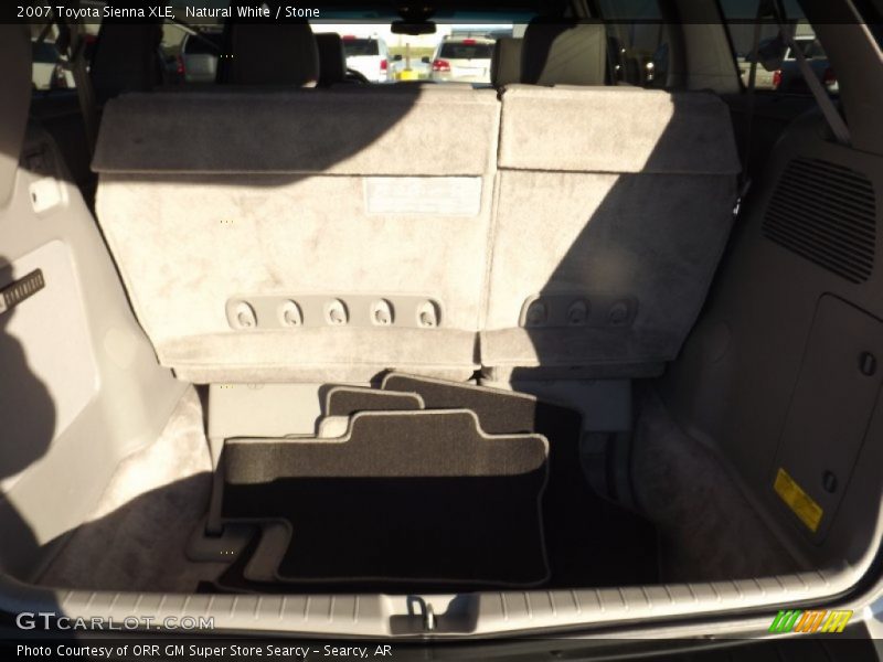 Natural White / Stone 2007 Toyota Sienna XLE