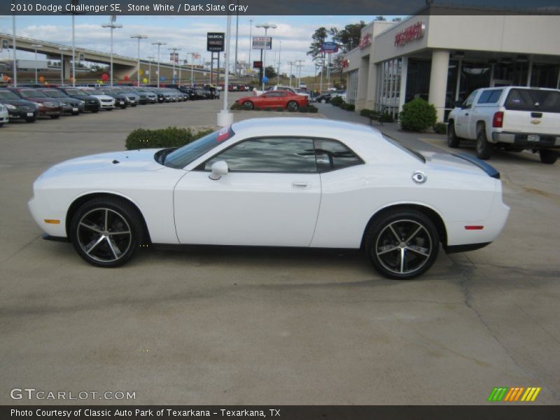 Stone White / Dark Slate Gray 2010 Dodge Challenger SE