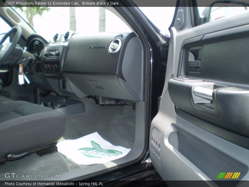 Brilliant Black / Slate 2007 Mitsubishi Raider LS Extended Cab