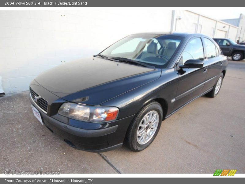 Black / Beige/Light Sand 2004 Volvo S60 2.4