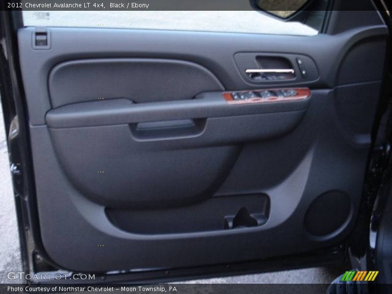 Black / Ebony 2012 Chevrolet Avalanche LT 4x4