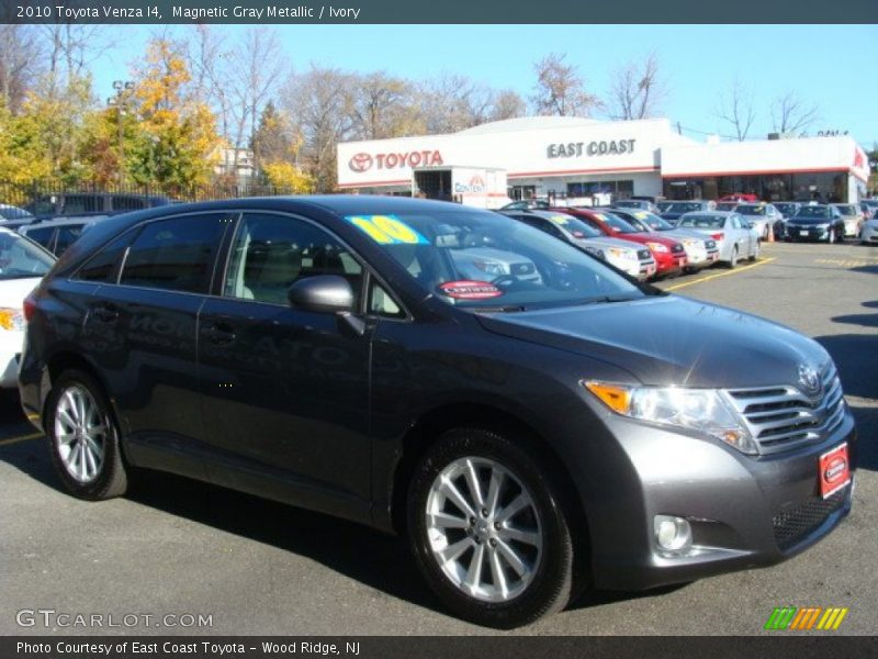 Magnetic Gray Metallic / Ivory 2010 Toyota Venza I4