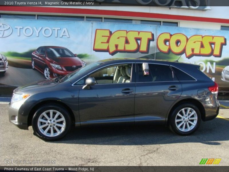 Magnetic Gray Metallic / Ivory 2010 Toyota Venza I4