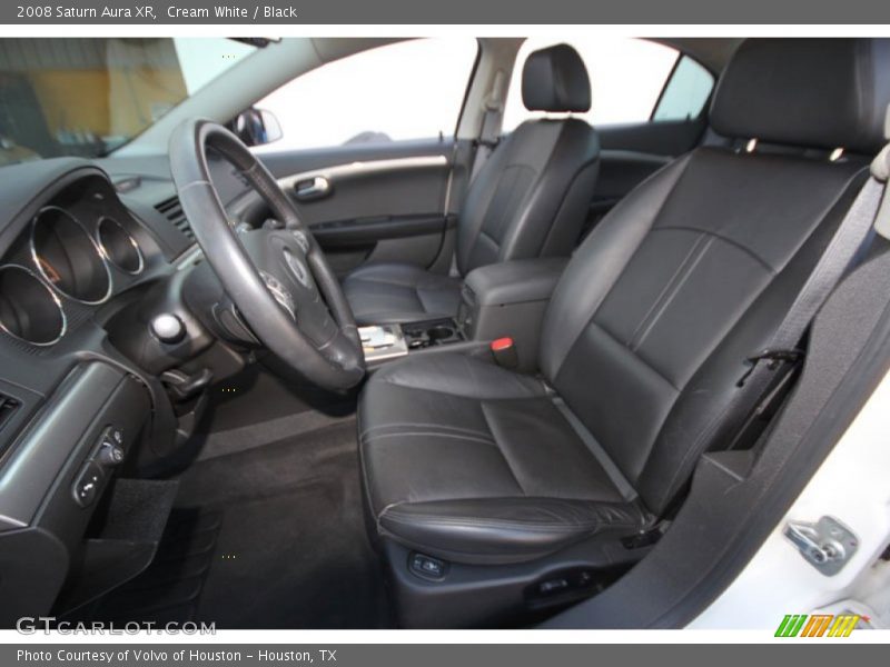 Cream White / Black 2008 Saturn Aura XR