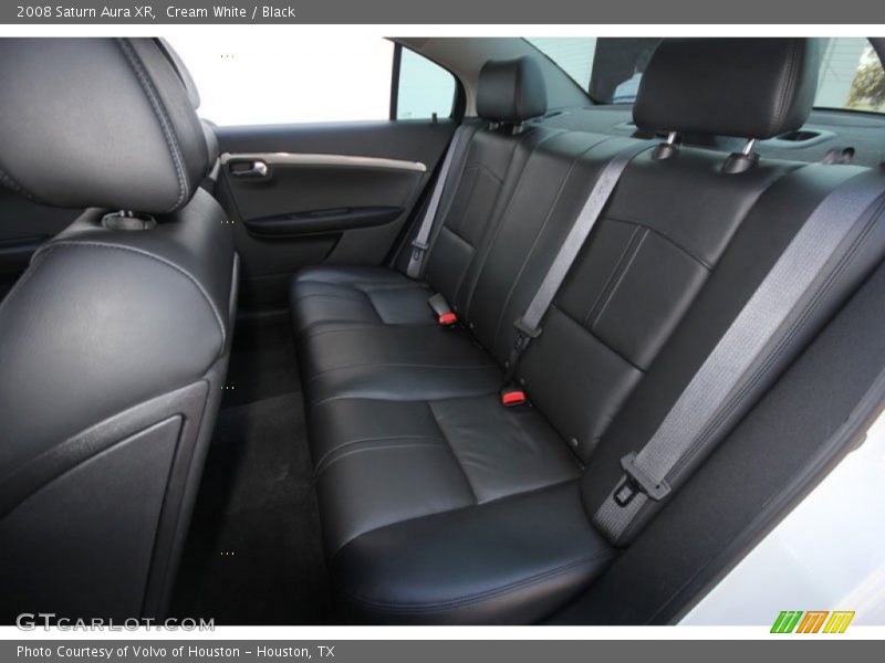 Cream White / Black 2008 Saturn Aura XR