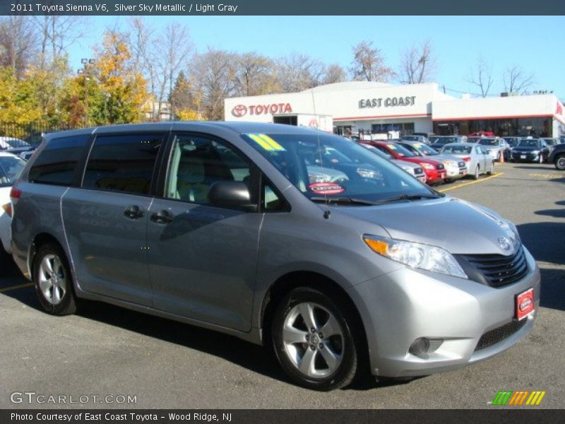 Silver Sky Metallic / Light Gray 2011 Toyota Sienna V6