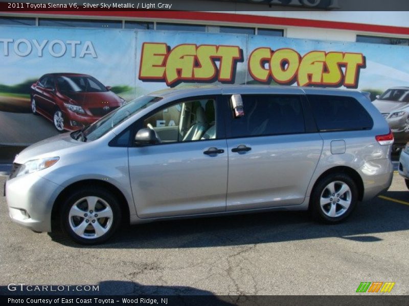 Silver Sky Metallic / Light Gray 2011 Toyota Sienna V6