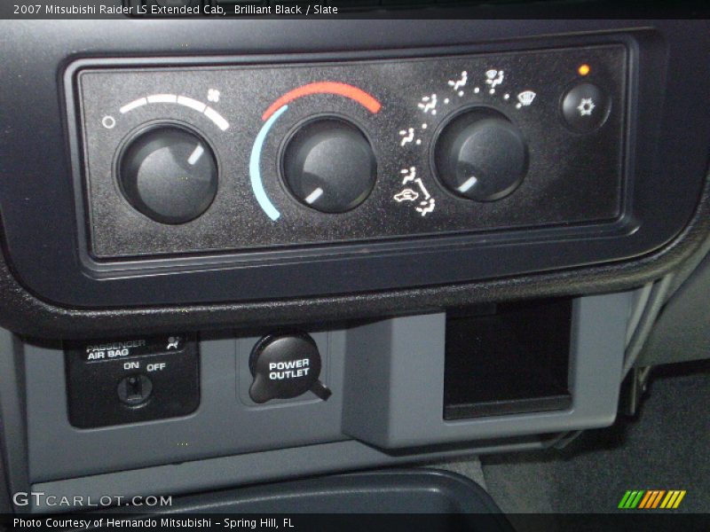 Brilliant Black / Slate 2007 Mitsubishi Raider LS Extended Cab