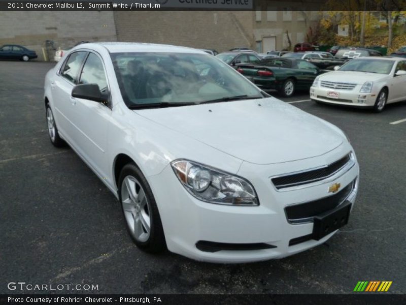 Front 3/4 View of 2011 Malibu LS