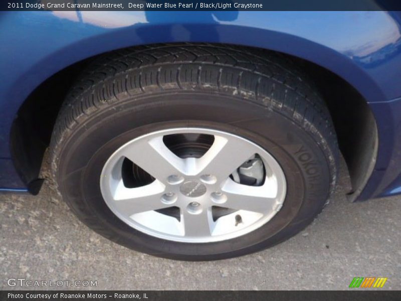 Deep Water Blue Pearl / Black/Light Graystone 2011 Dodge Grand Caravan Mainstreet