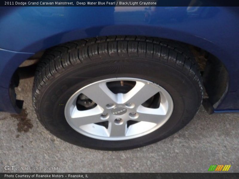 Deep Water Blue Pearl / Black/Light Graystone 2011 Dodge Grand Caravan Mainstreet