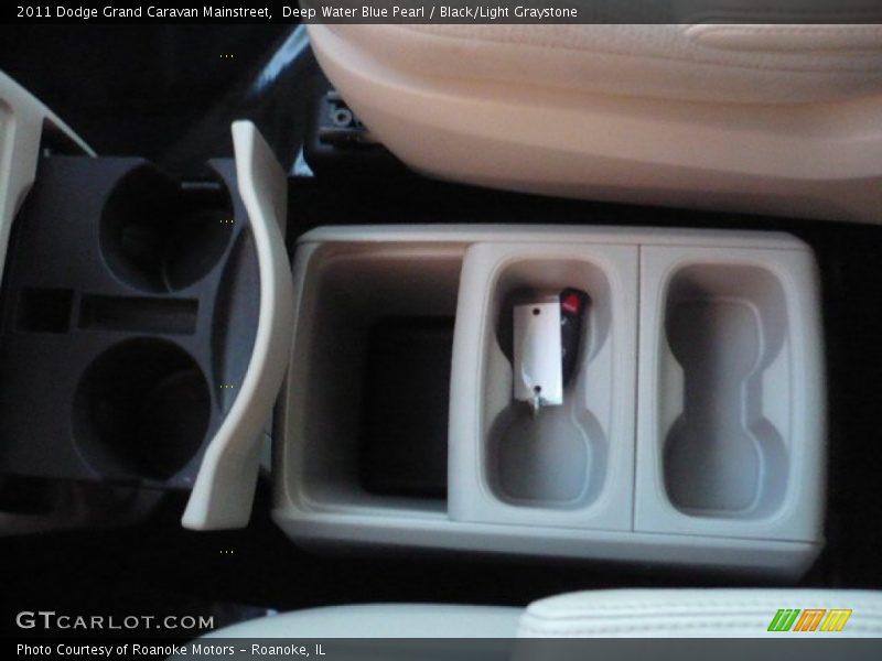 Deep Water Blue Pearl / Black/Light Graystone 2011 Dodge Grand Caravan Mainstreet