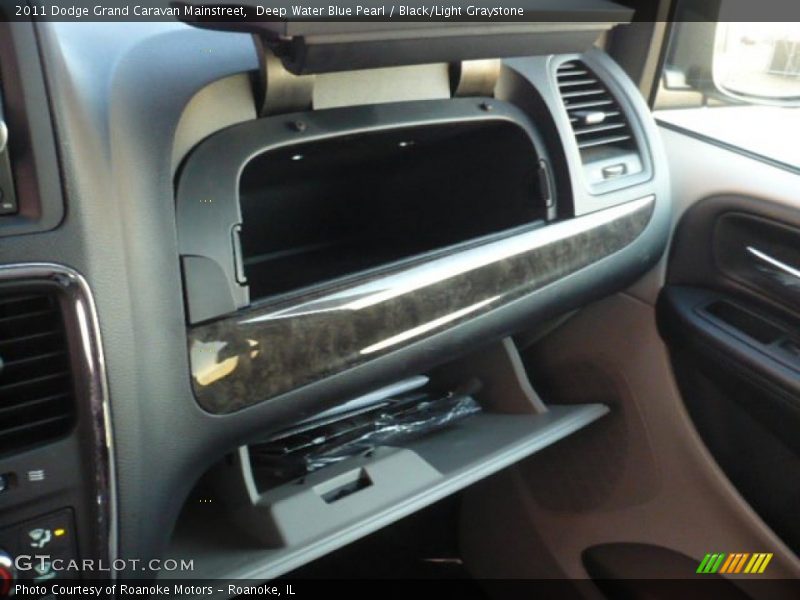 Deep Water Blue Pearl / Black/Light Graystone 2011 Dodge Grand Caravan Mainstreet