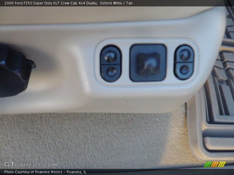 Oxford White / Tan 2006 Ford F350 Super Duty XLT Crew Cab 4x4 Dually