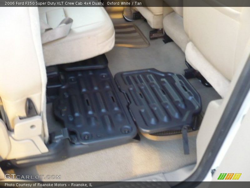 Oxford White / Tan 2006 Ford F350 Super Duty XLT Crew Cab 4x4 Dually