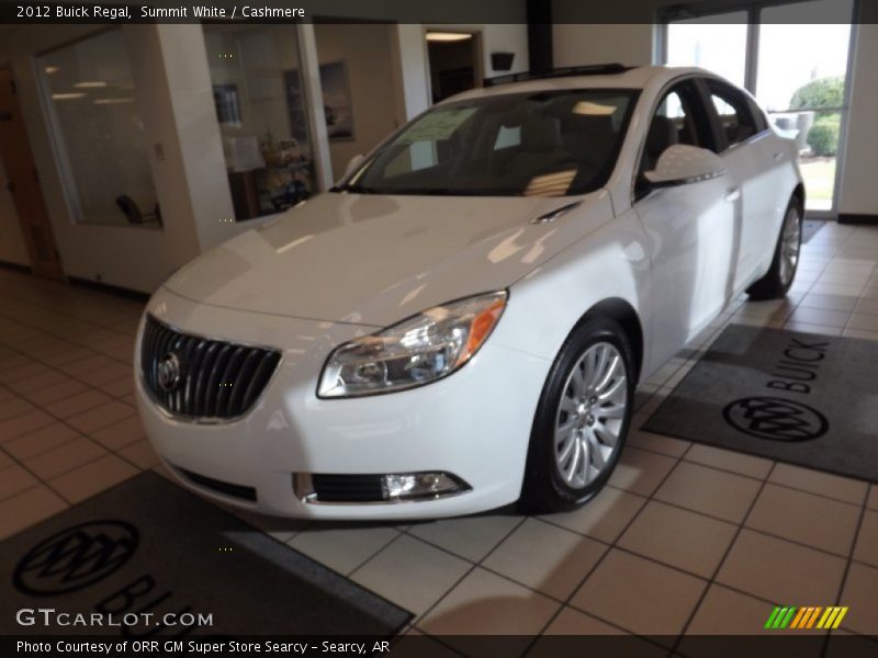 Summit White / Cashmere 2012 Buick Regal