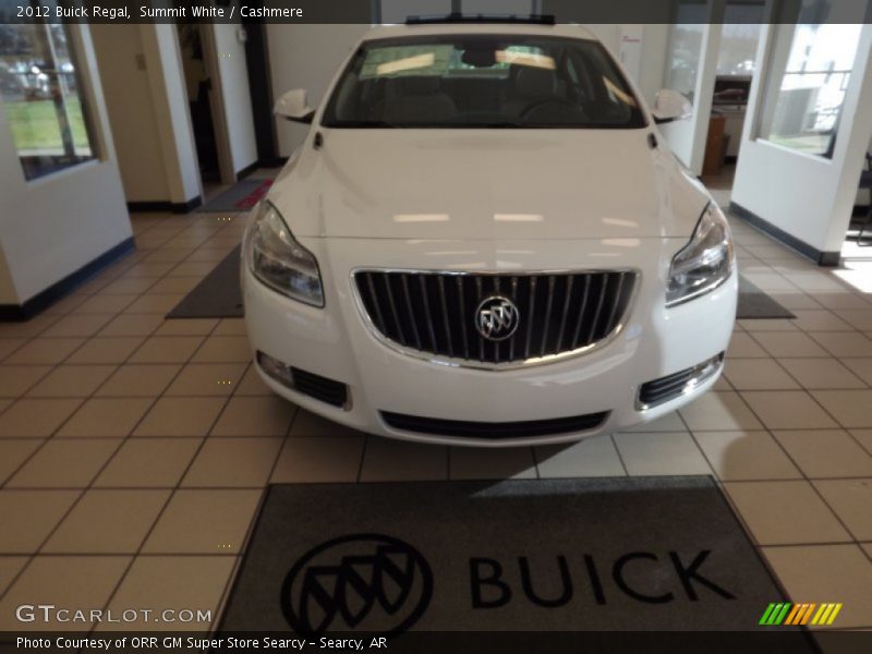 Summit White / Cashmere 2012 Buick Regal
