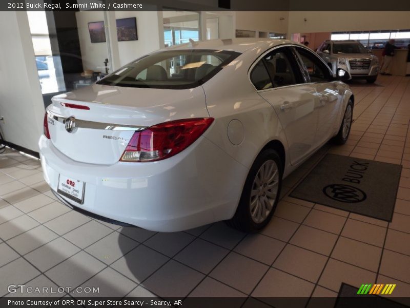 Summit White / Cashmere 2012 Buick Regal