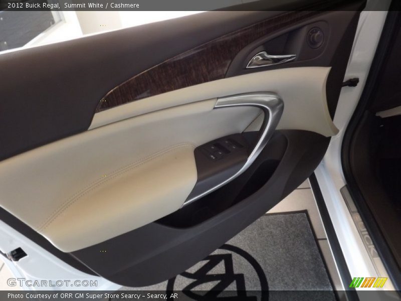 Summit White / Cashmere 2012 Buick Regal