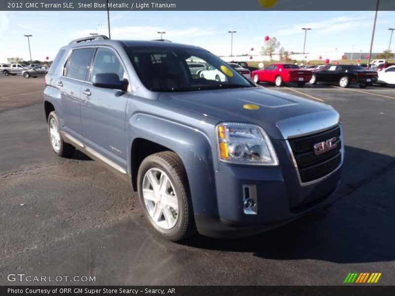 Front 3/4 View of 2012 Terrain SLE