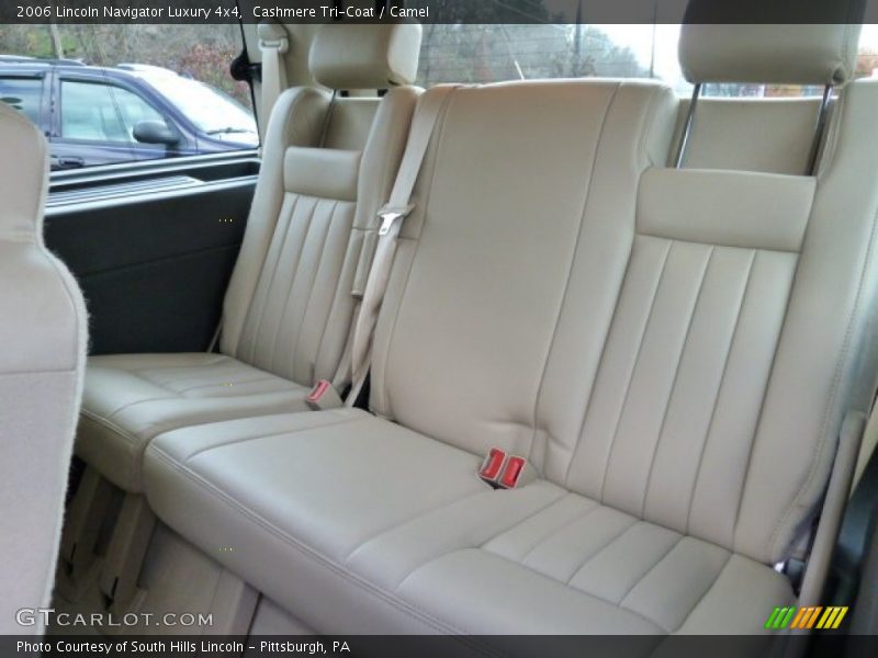 Cashmere Tri-Coat / Camel 2006 Lincoln Navigator Luxury 4x4
