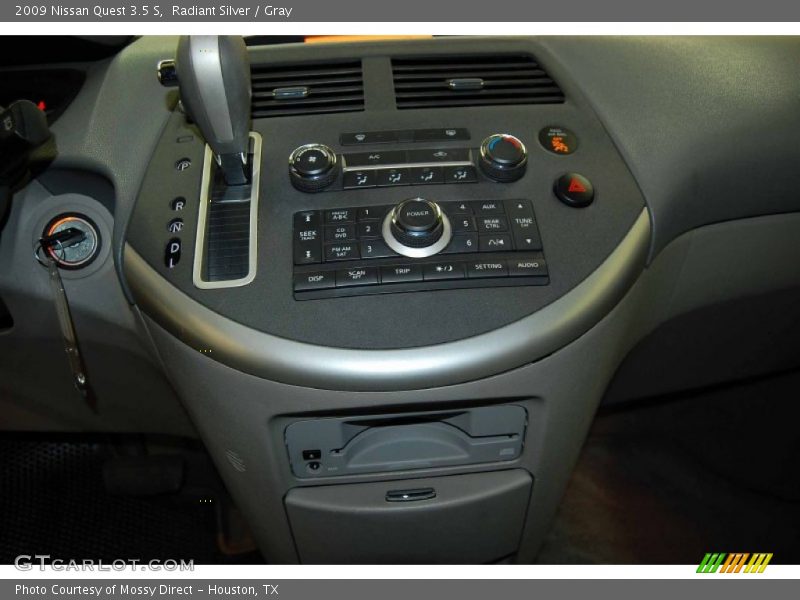 Radiant Silver / Gray 2009 Nissan Quest 3.5 S