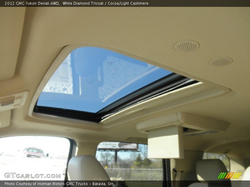 White Diamond Tricoat / Cocoa/Light Cashmere 2012 GMC Yukon Denali AWD